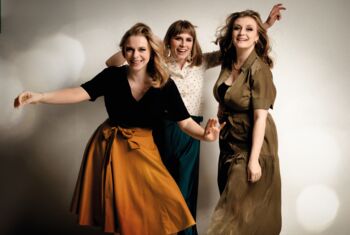 poxrucker-sisters-zoe-goldstein-tanzcafe-arlberg