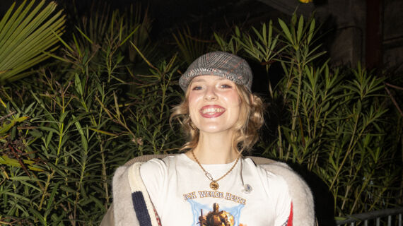 Ella Stern_©echopilot music_Foto by Nils Marvyn_PRESS-KÖLN-16